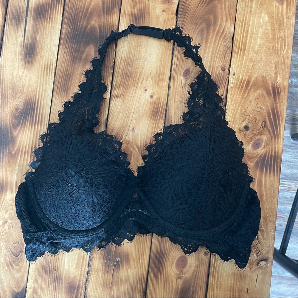 PINK Victoria Secret Black Lace Underwire Padded Halter Strap Bralette Size L